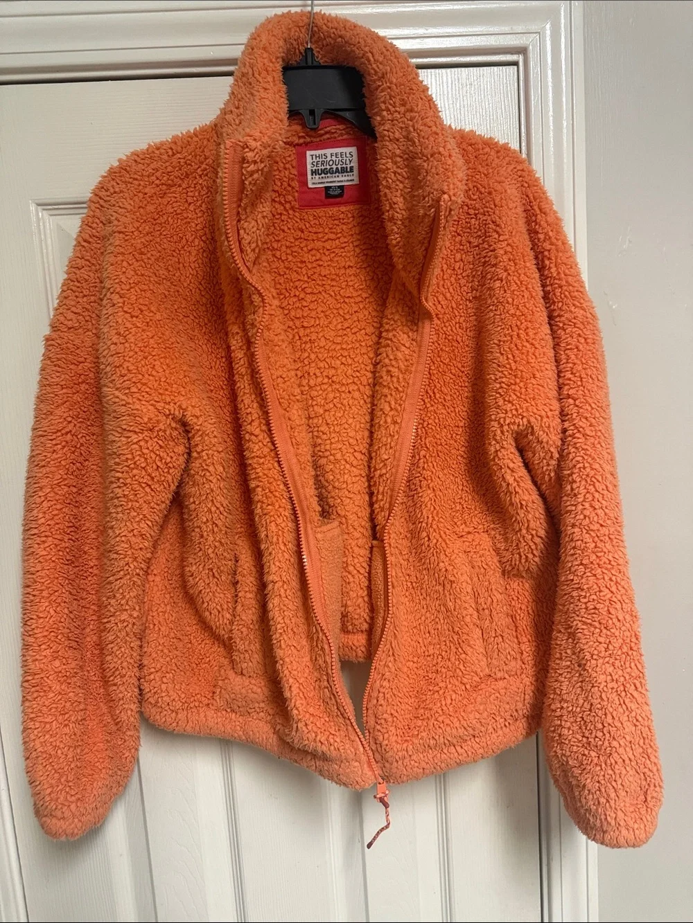 American Eagle. This Feels Seriously HUGGABLE Cozy Orange Sherpa Zip-Up Jacket - Picture 6 of 14